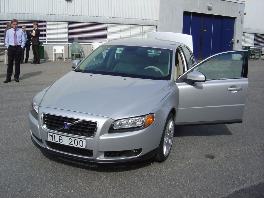  Volvo S80 2006 года  (фото 29 из 160)